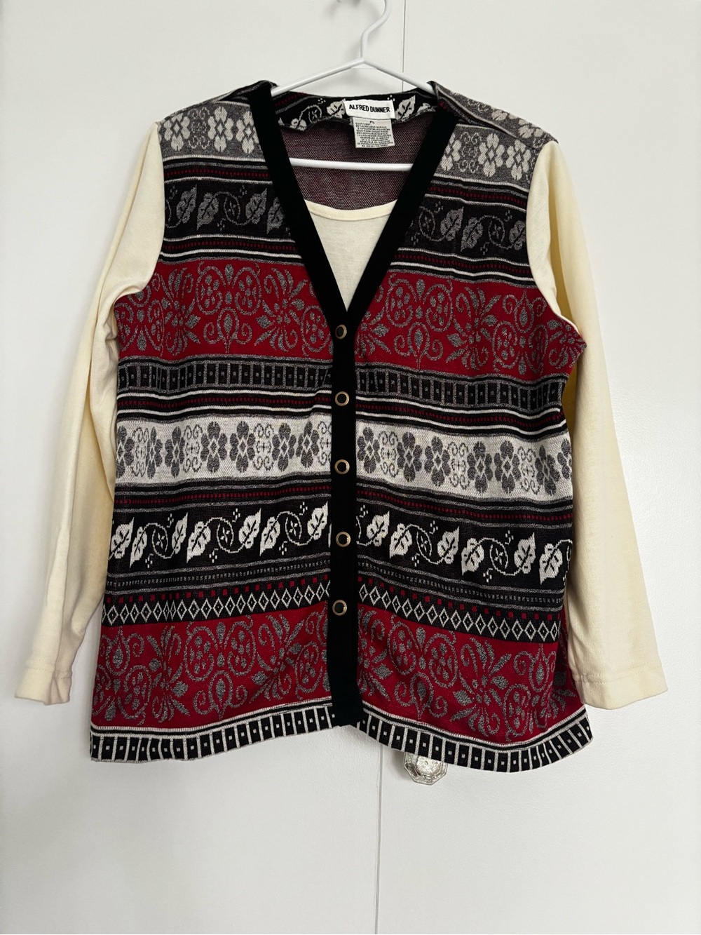 3 for $15😍 Alfred Dunner Vintage Red, Black Patterned Button-Front Sweater Vest